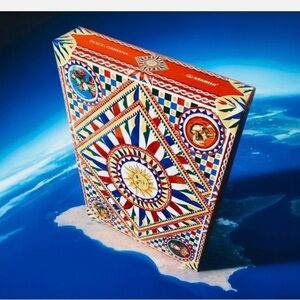 NIB L.E.Dolce & Gabbana Markers with Decorative Box  Sicilian Sun Motif